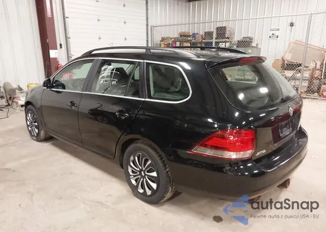 2014 Volkswagen Jetta Sportwagen 2.0L Tdi from USA, damaged, VIN 3VWML7AJ7EM613873